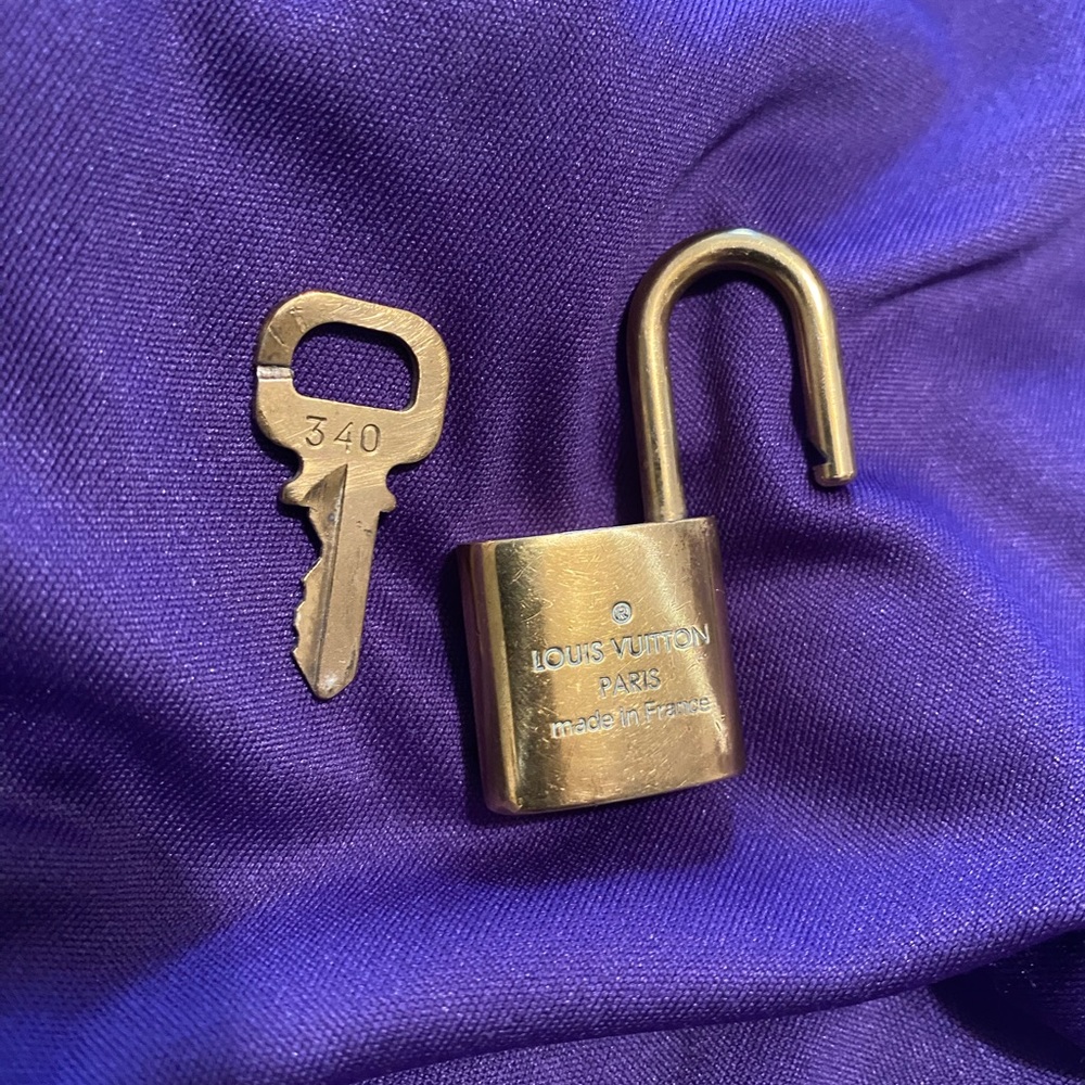 LV Brass Lock & Key #340